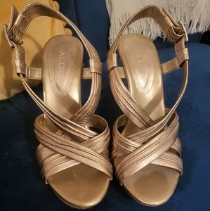 Aldo gold metallic leather heeled sandals, size 8